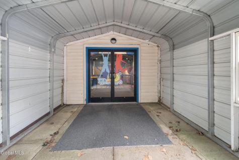 1688 Us-9 Castleton NY 12033