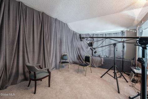 1688 Us-9 Castleton NY 12033
