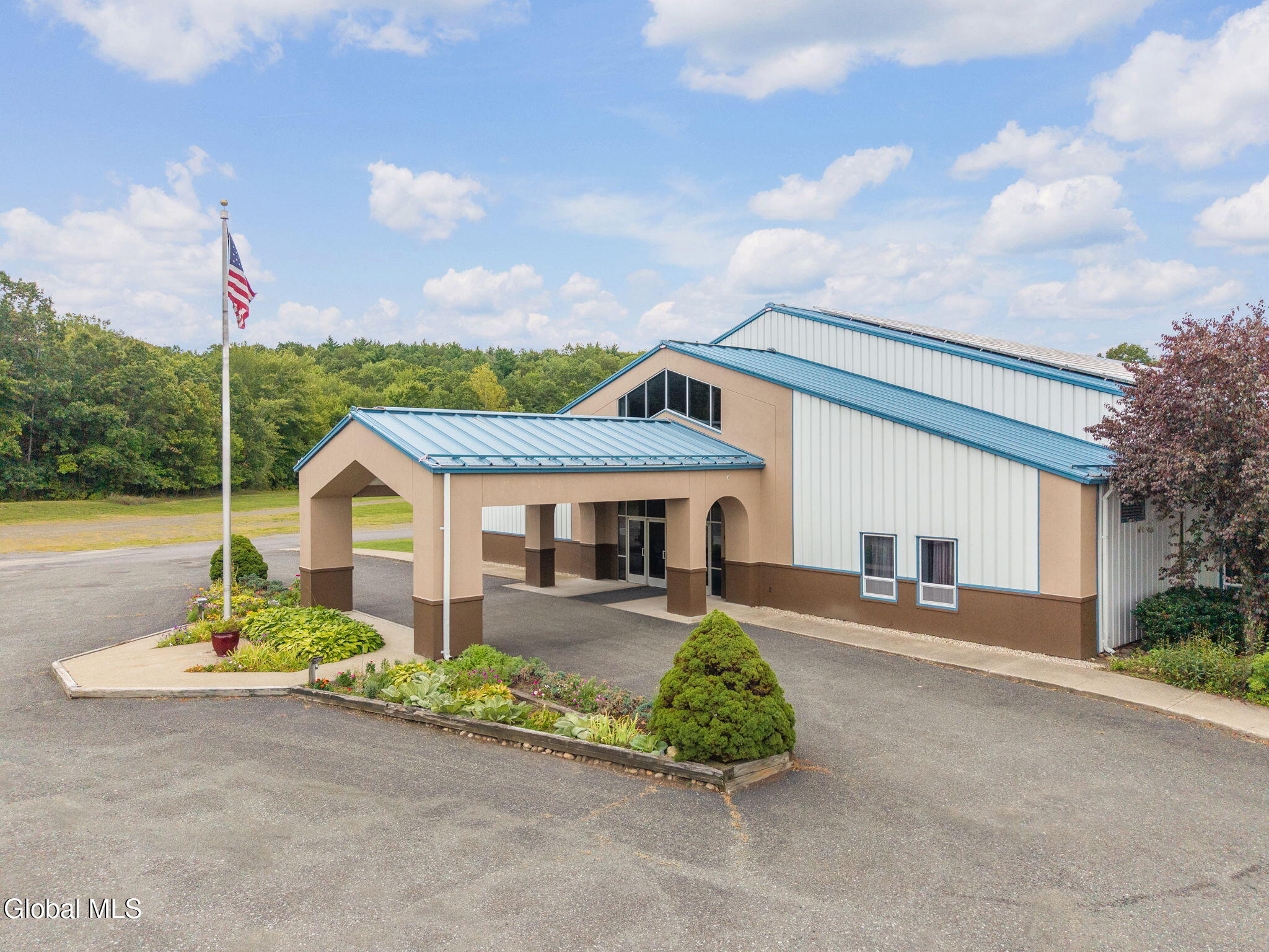 1688 Us-9 Castleton NY 12033