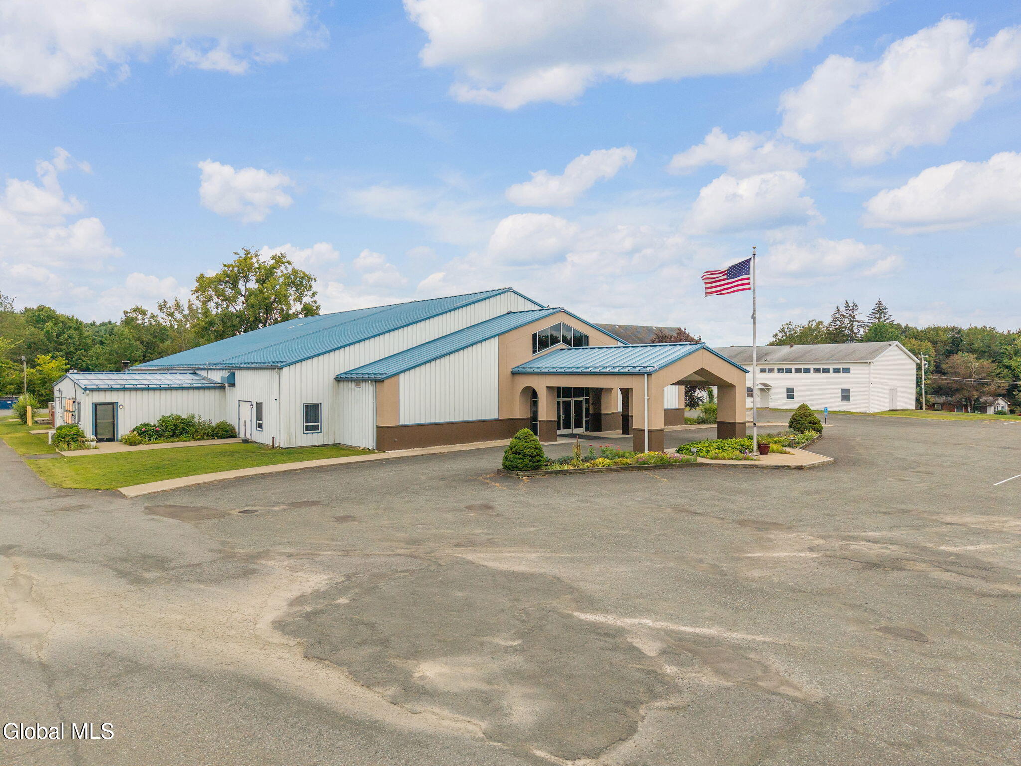 1688 Us-9 Castleton NY 12033