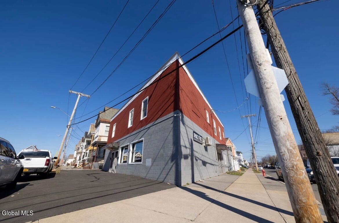 1115 Mcclyman Street Schenectady NY 12307