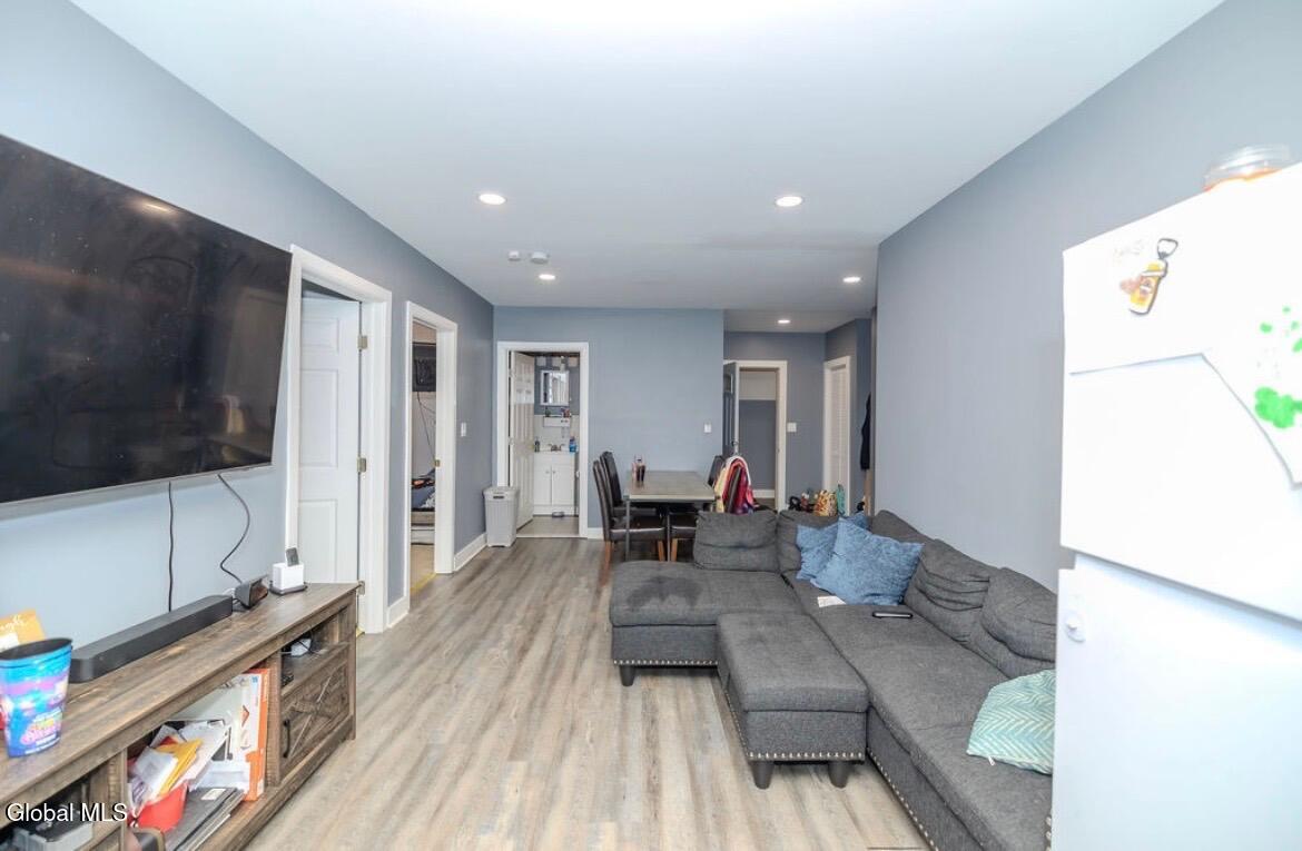 1115 Mcclyman Street Schenectady NY 12307