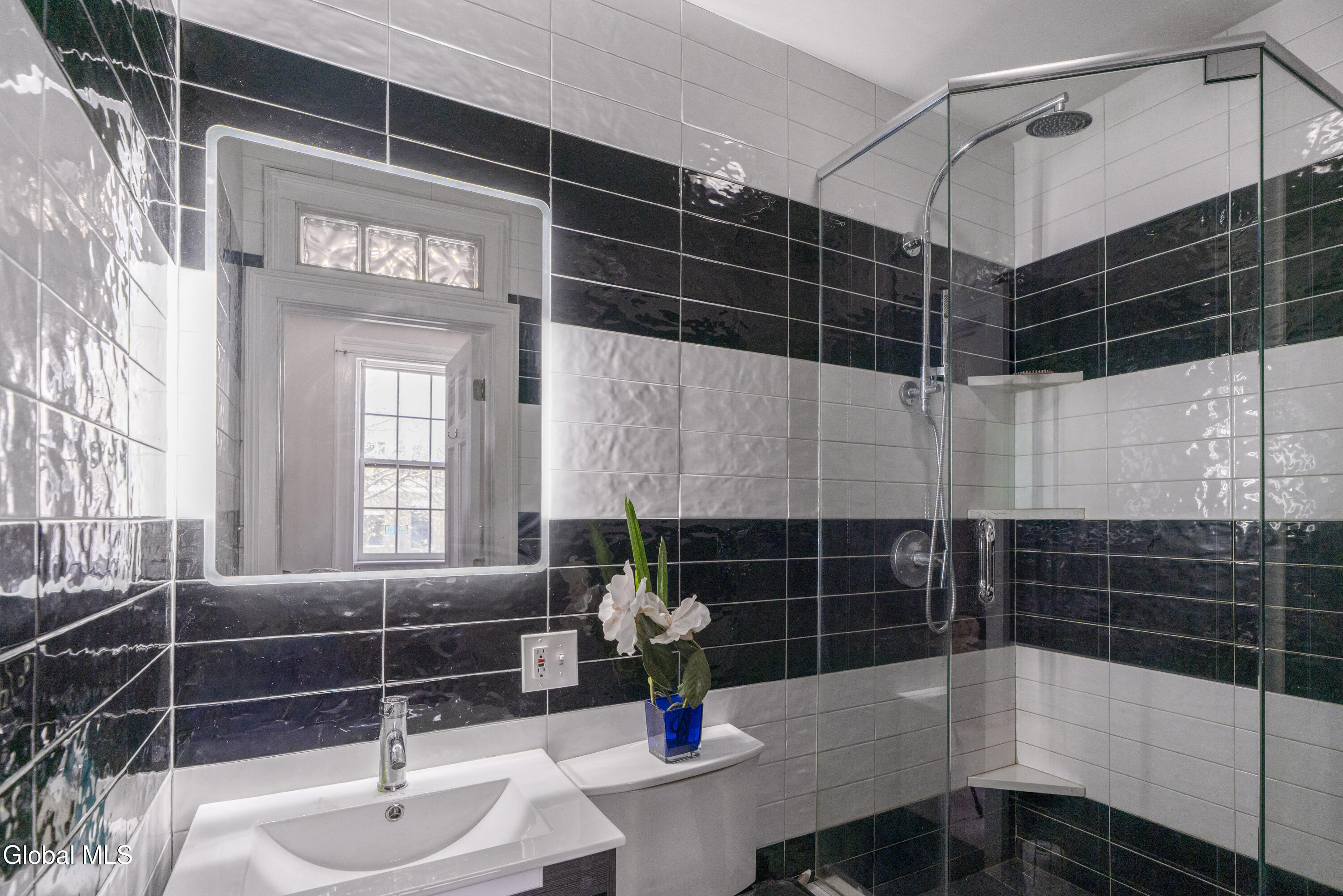 417 Broadway Saratoga Springs NY 12866