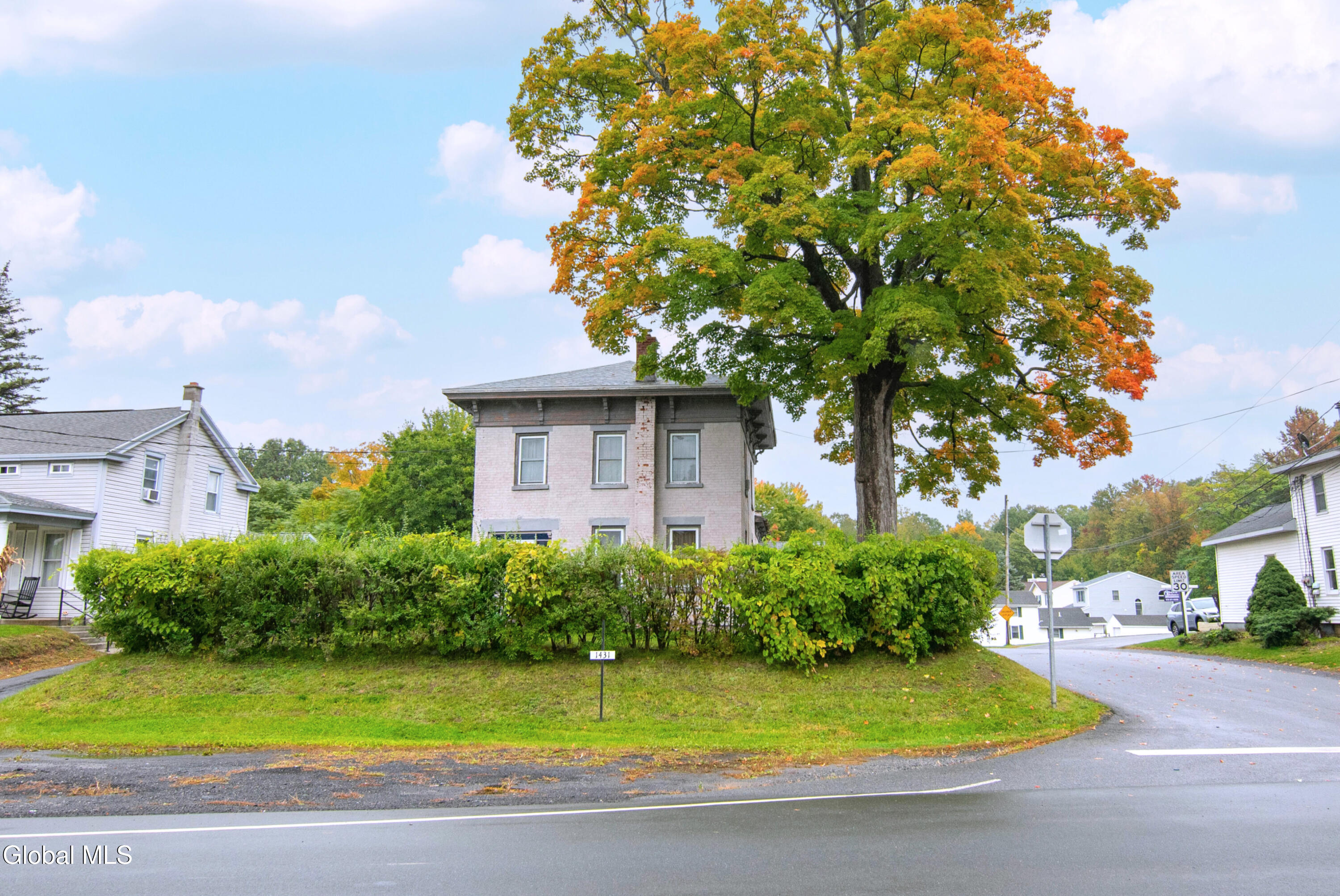 1431 Route 9 Halfmoon NY 12065