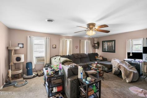 736 3rd Avenue Watervliet NY 12189