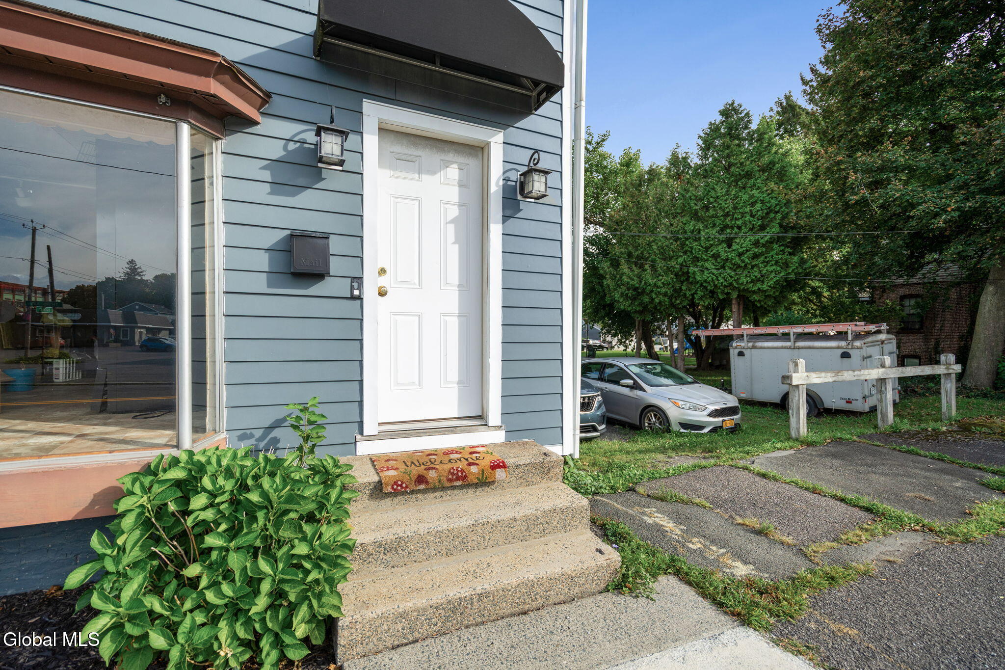 736 3rd Avenue Watervliet NY 12189