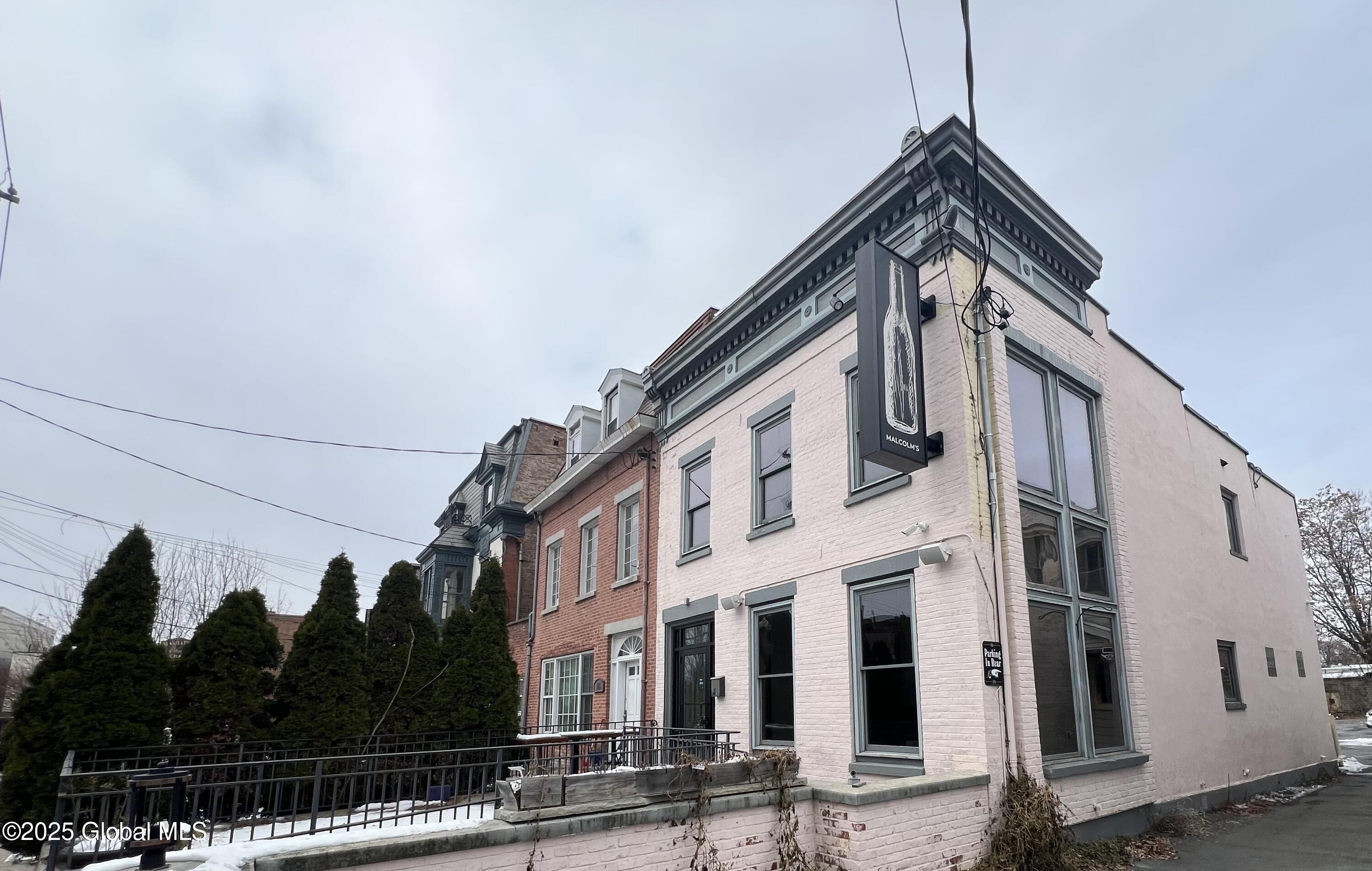 617 Union Street Schenectady NY 12305