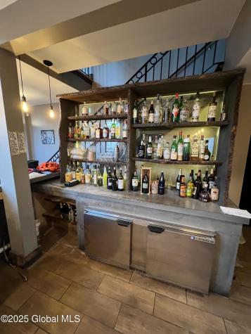 617 Union Street Schenectady NY 12305