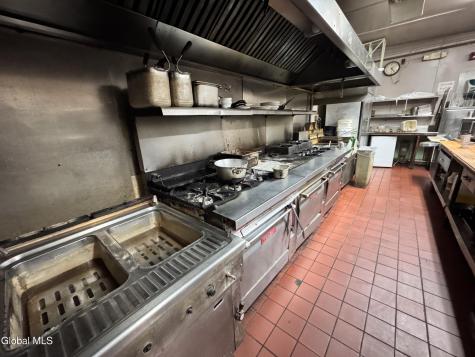 572 2nd Avenue Troy NY 12182
