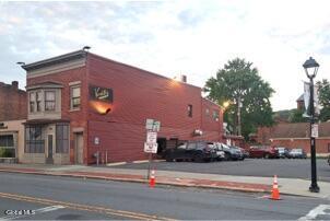 572 2nd Avenue Troy NY 12182