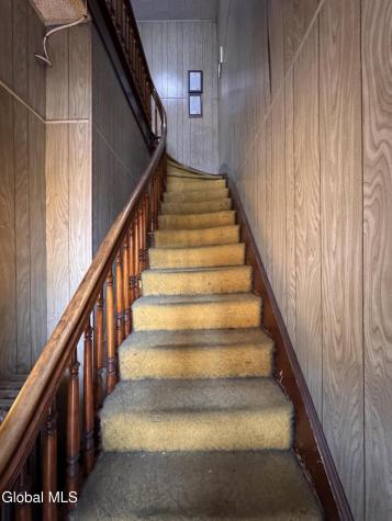 572 2nd Avenue Troy NY 12182