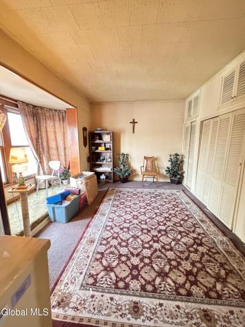 572 2nd Avenue Troy NY 12182