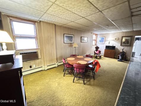 572 2nd Avenue Troy NY 12182