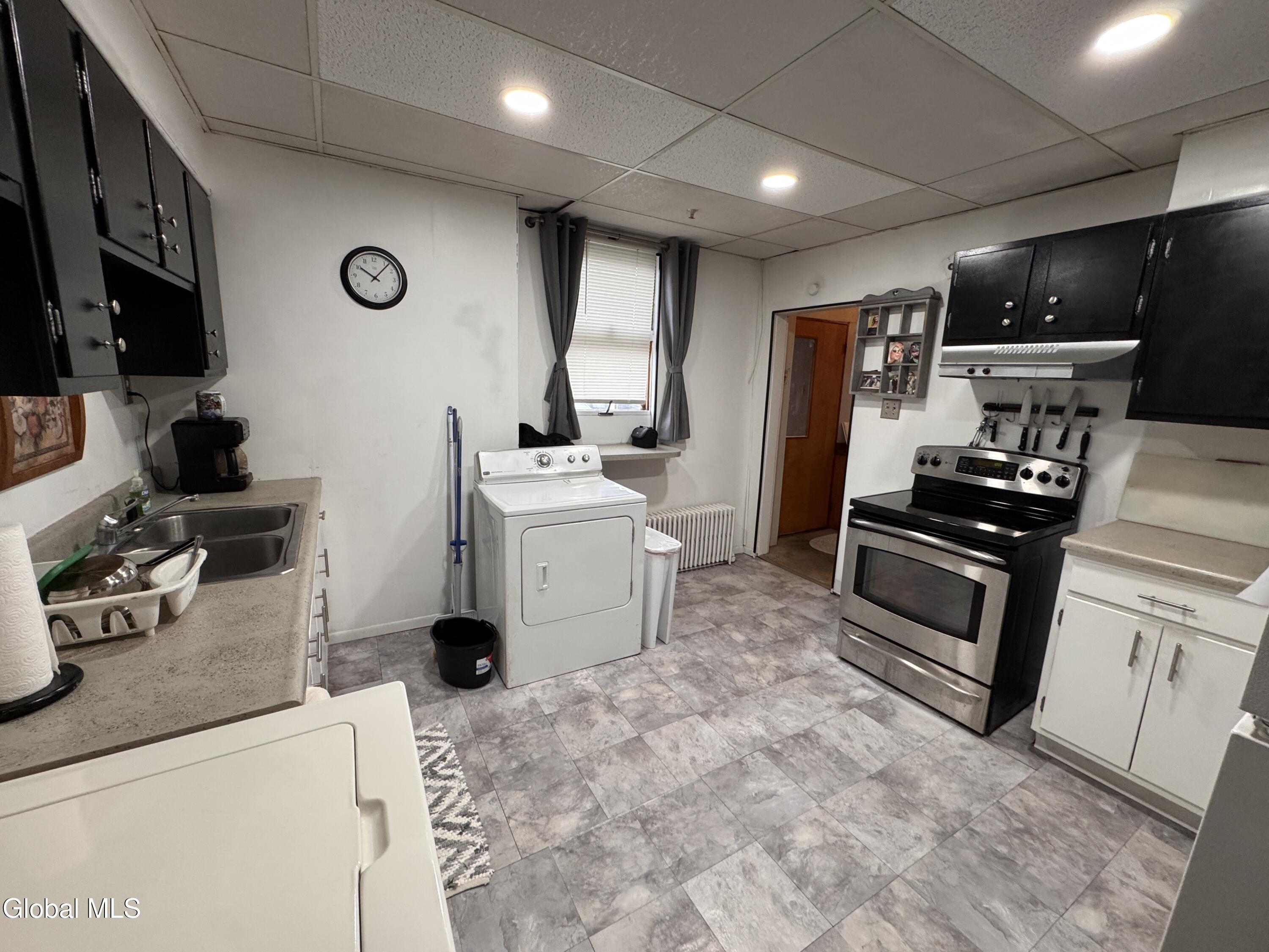 572 2nd Avenue Troy NY 12182