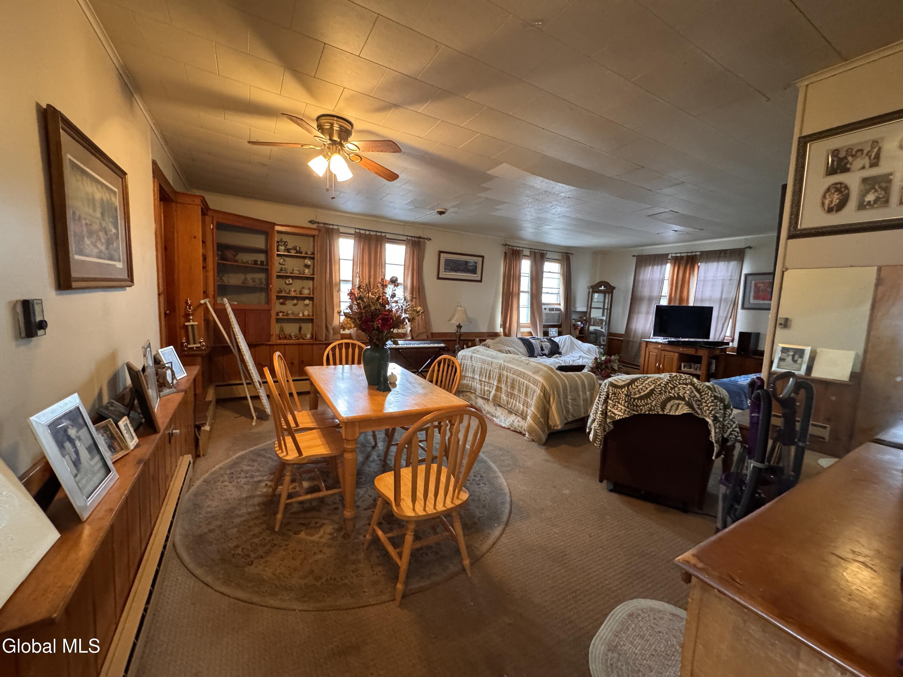 572 2nd Avenue Troy NY 12182