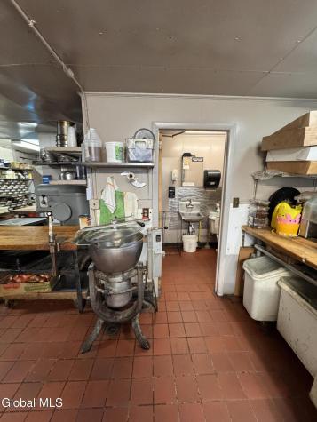 572 2nd Avenue Troy NY 12182