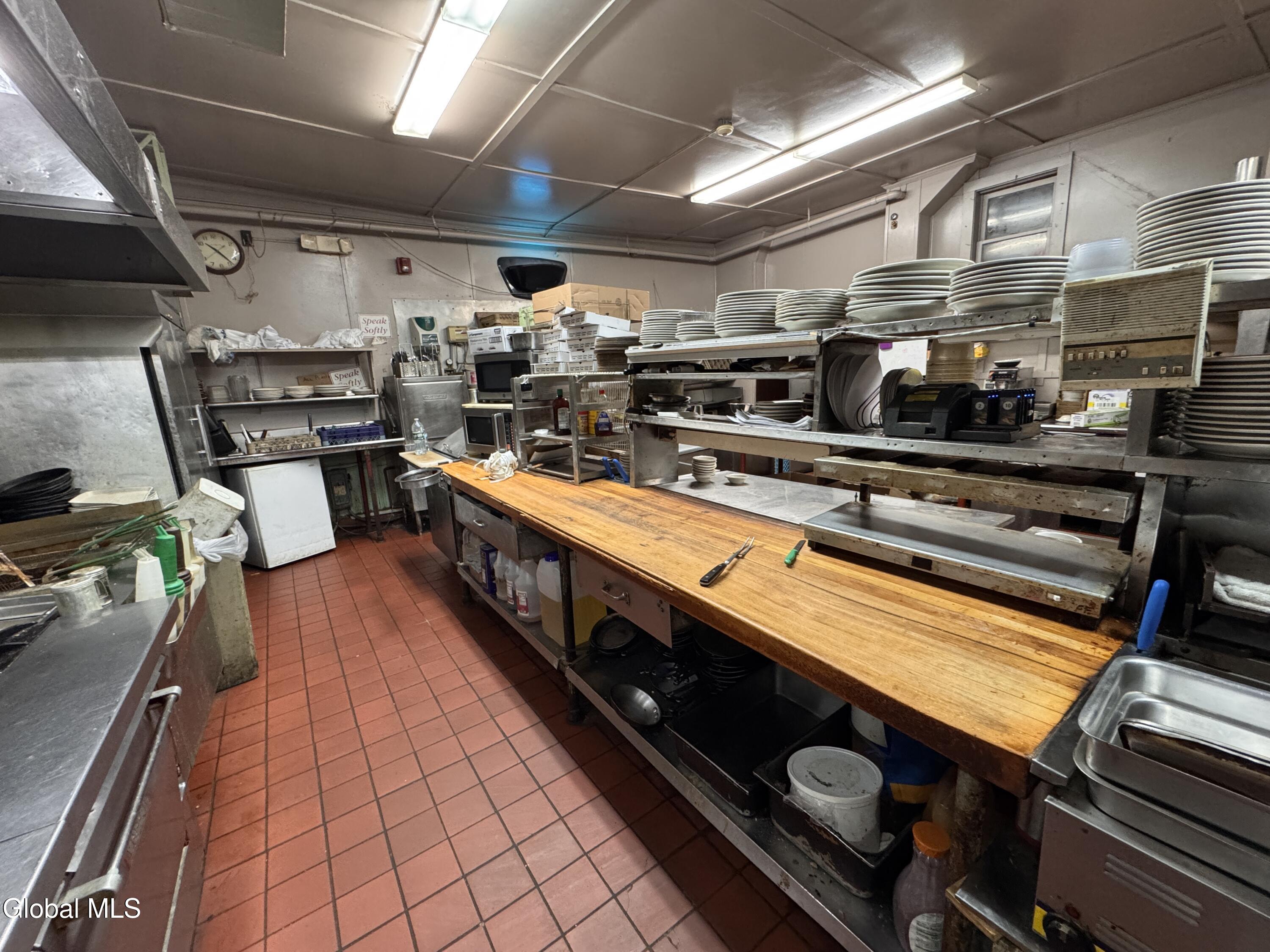 572 2nd Avenue Troy NY 12182
