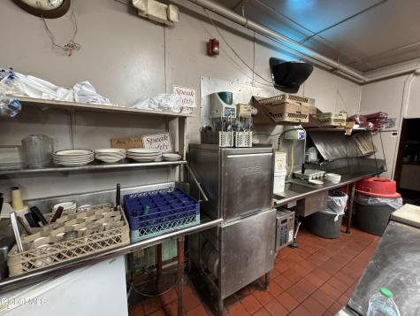 572 2nd Avenue Troy NY 12182