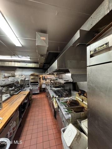 572 2nd Avenue Troy NY 12182