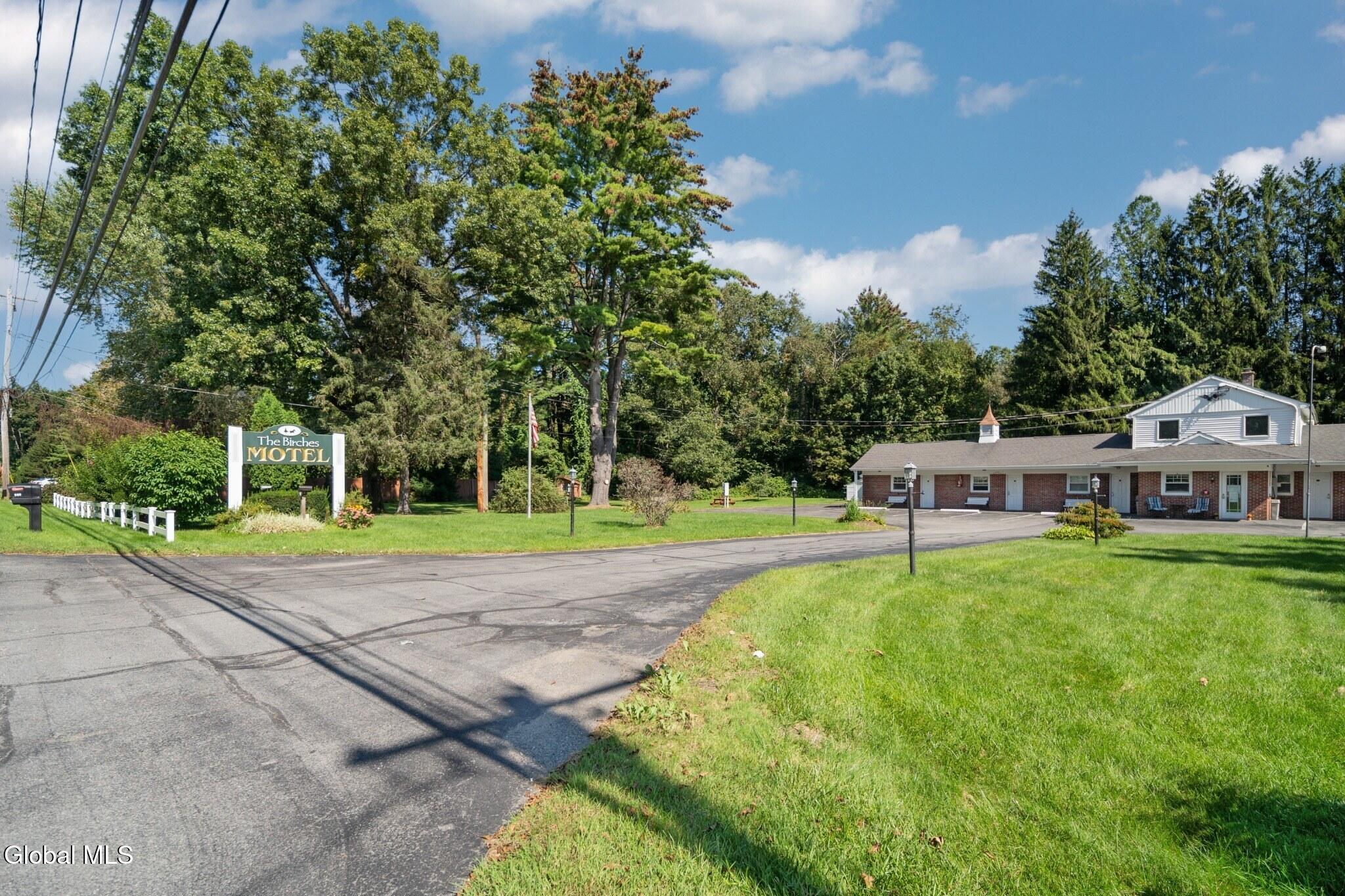 660 Saratoga Road Gansevoort NY 12831