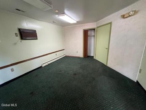 10 E 9th Avenue Gloversville NY 12078