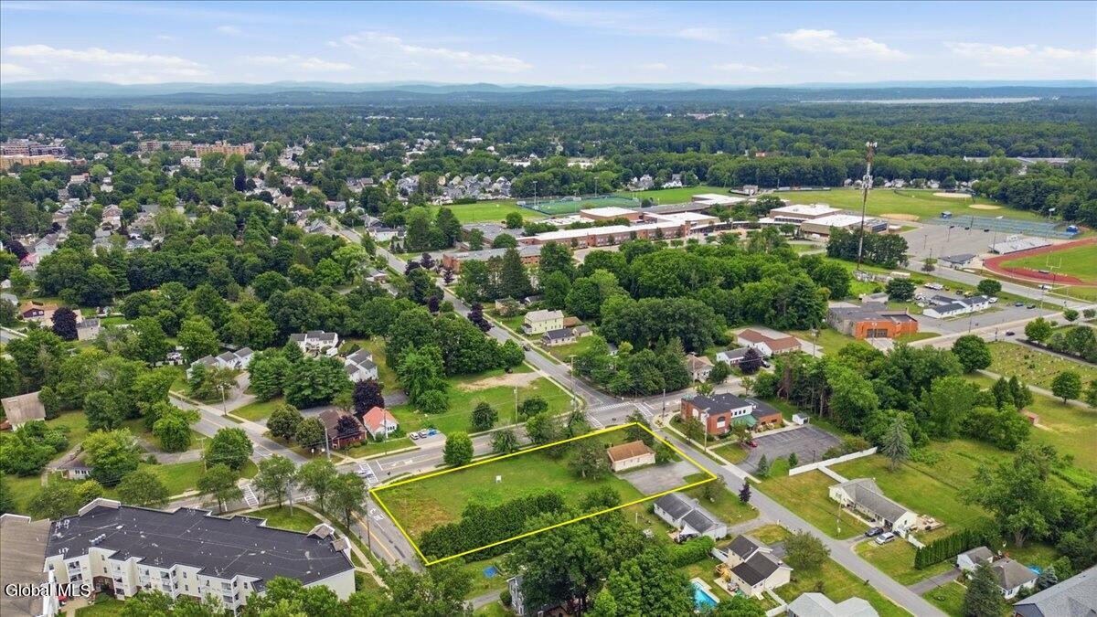L17.1 West Avenue Saratoga Springs NY 12866