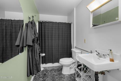 300 Old Niskayuna Road Colonie NY 12110