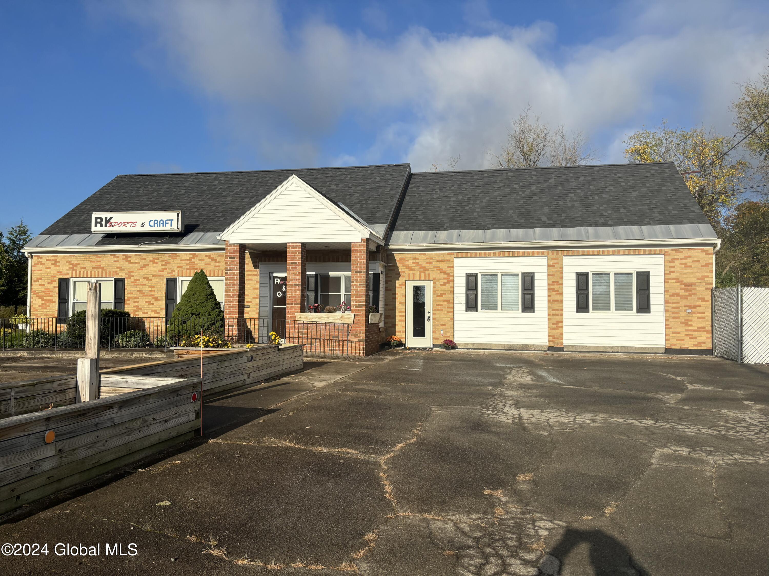 527 N Perry Street Johnstown NY 12095