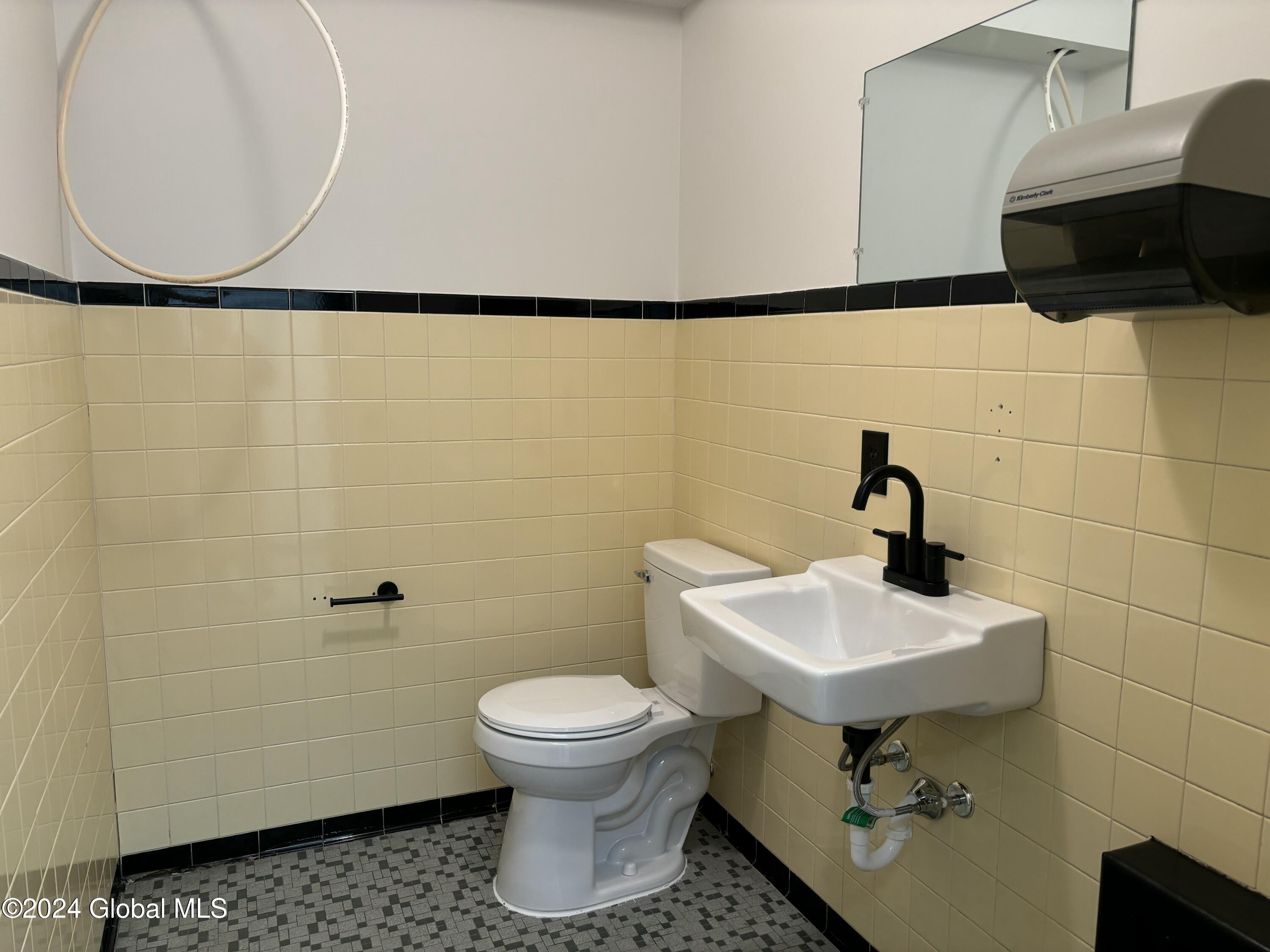 527 N Perry Street Johnstown NY 12095