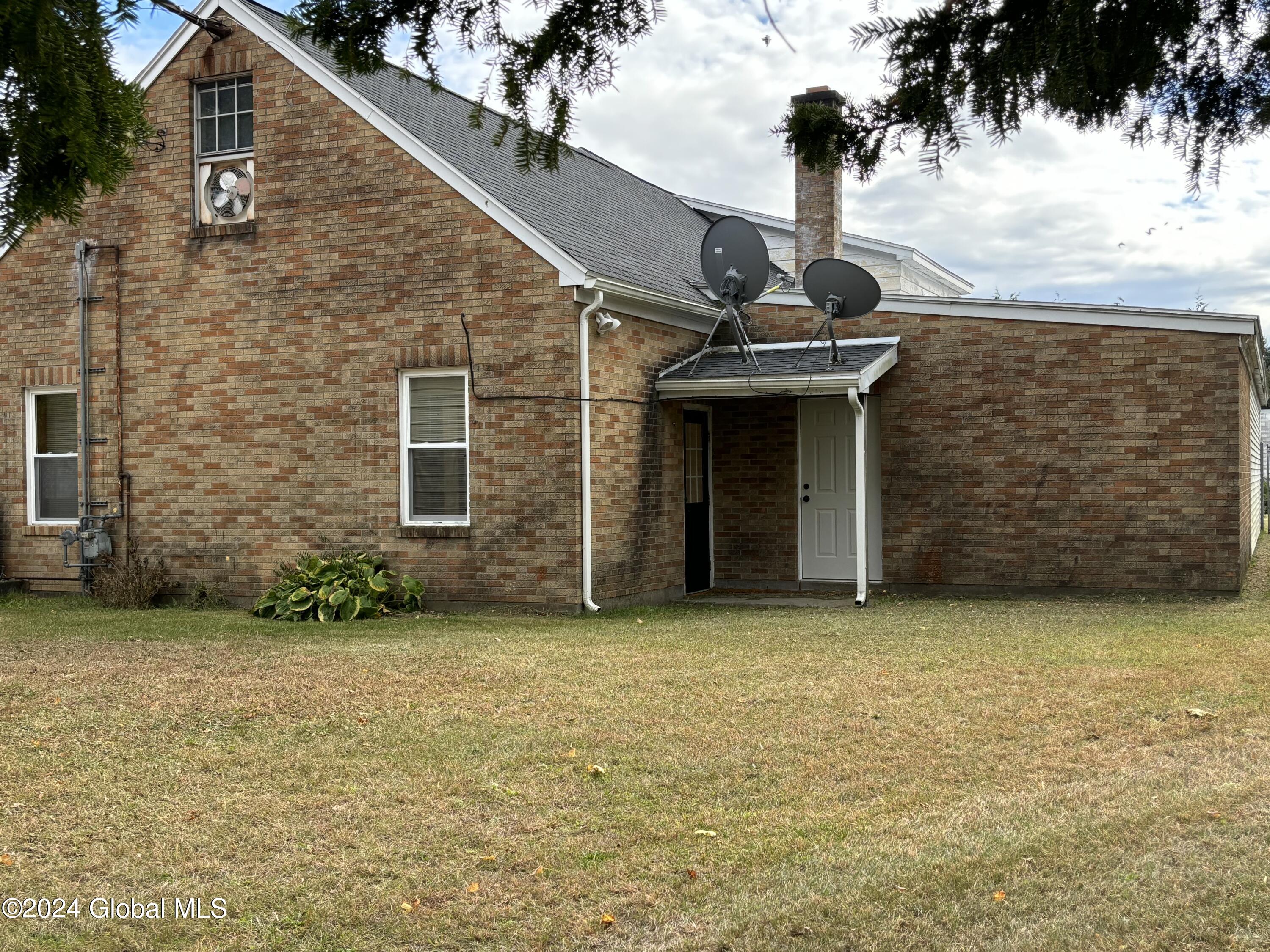 527 N Perry Street Johnstown NY 12095