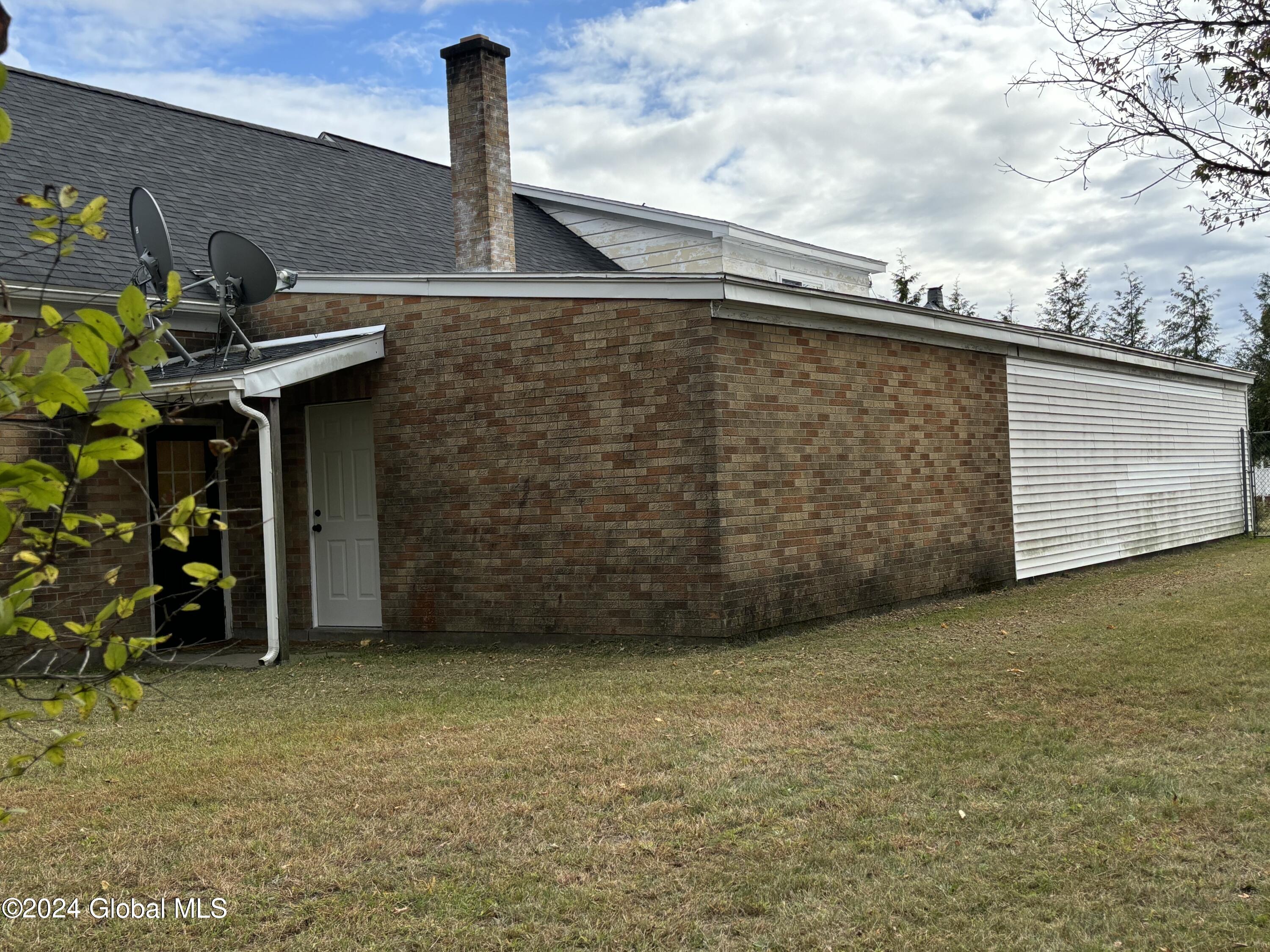 527 N Perry Street Johnstown NY 12095