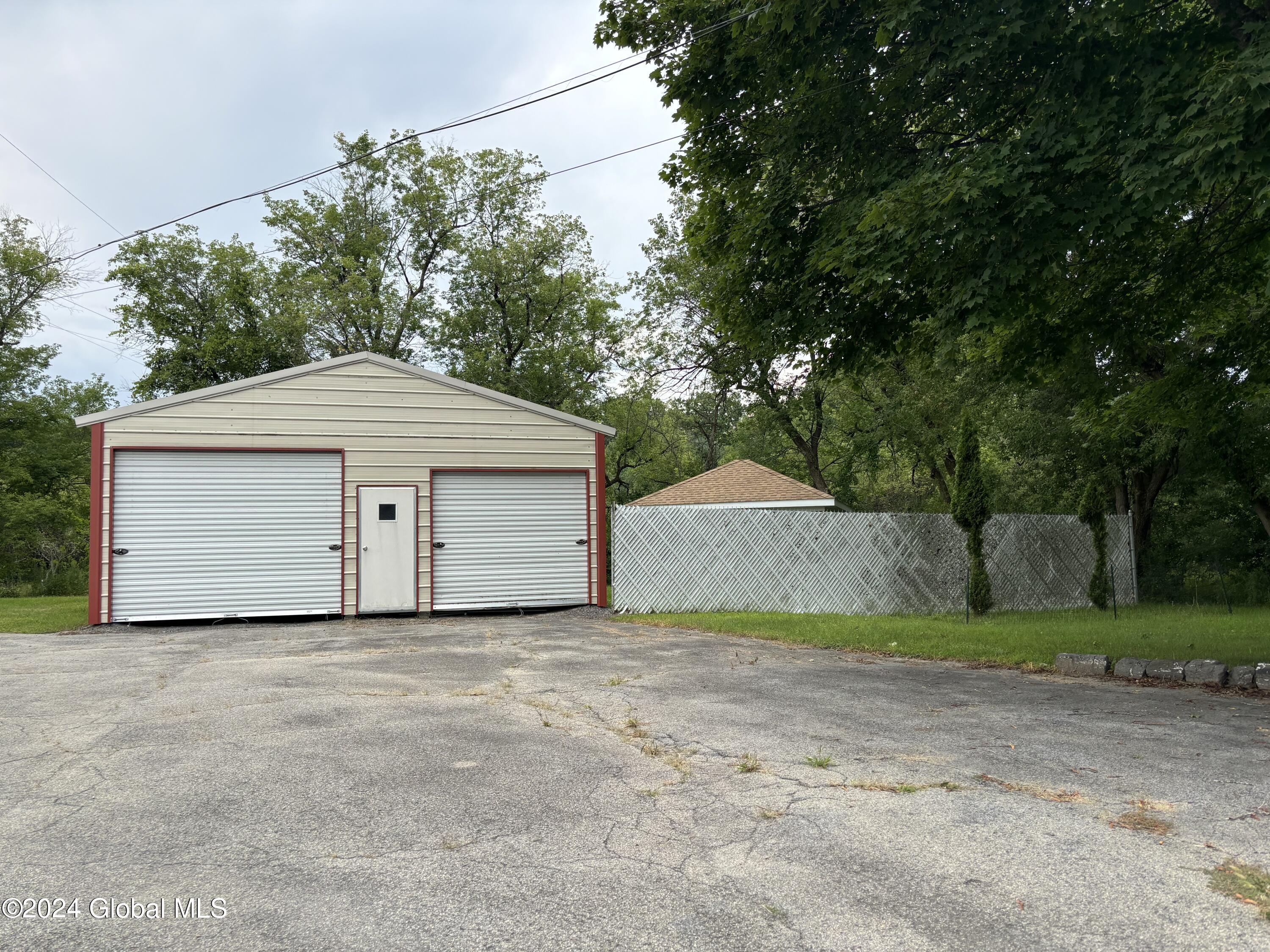 527 N Perry Street Johnstown NY 12095