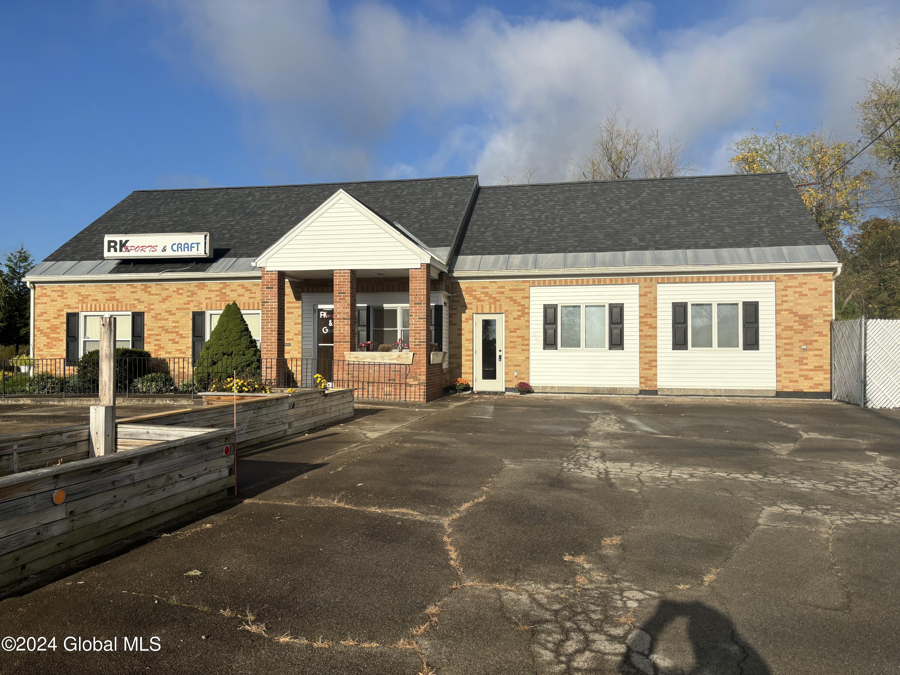 527 N Perry Street Johnstown NY 12095