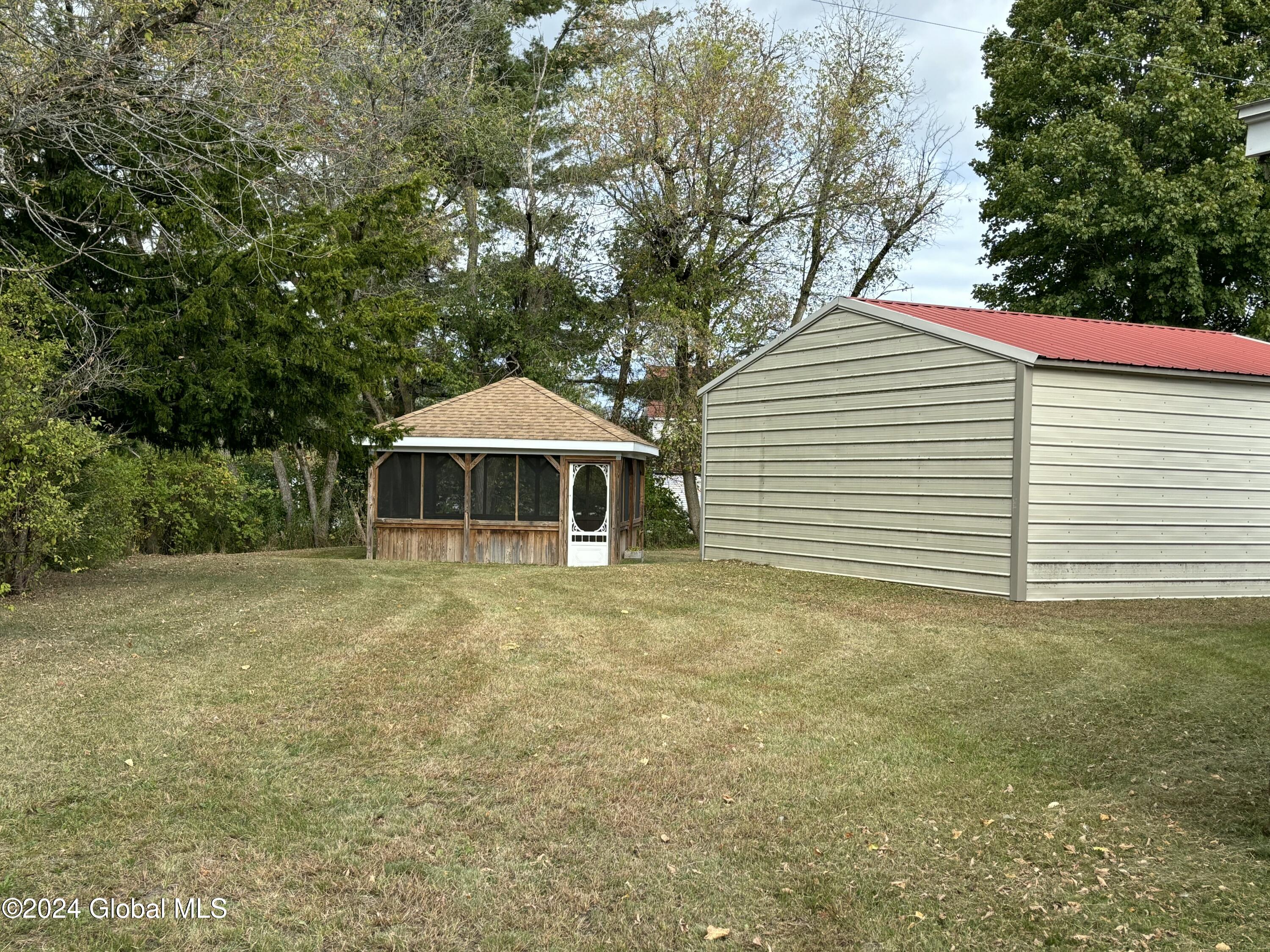 527 N Perry Street Johnstown NY 12095
