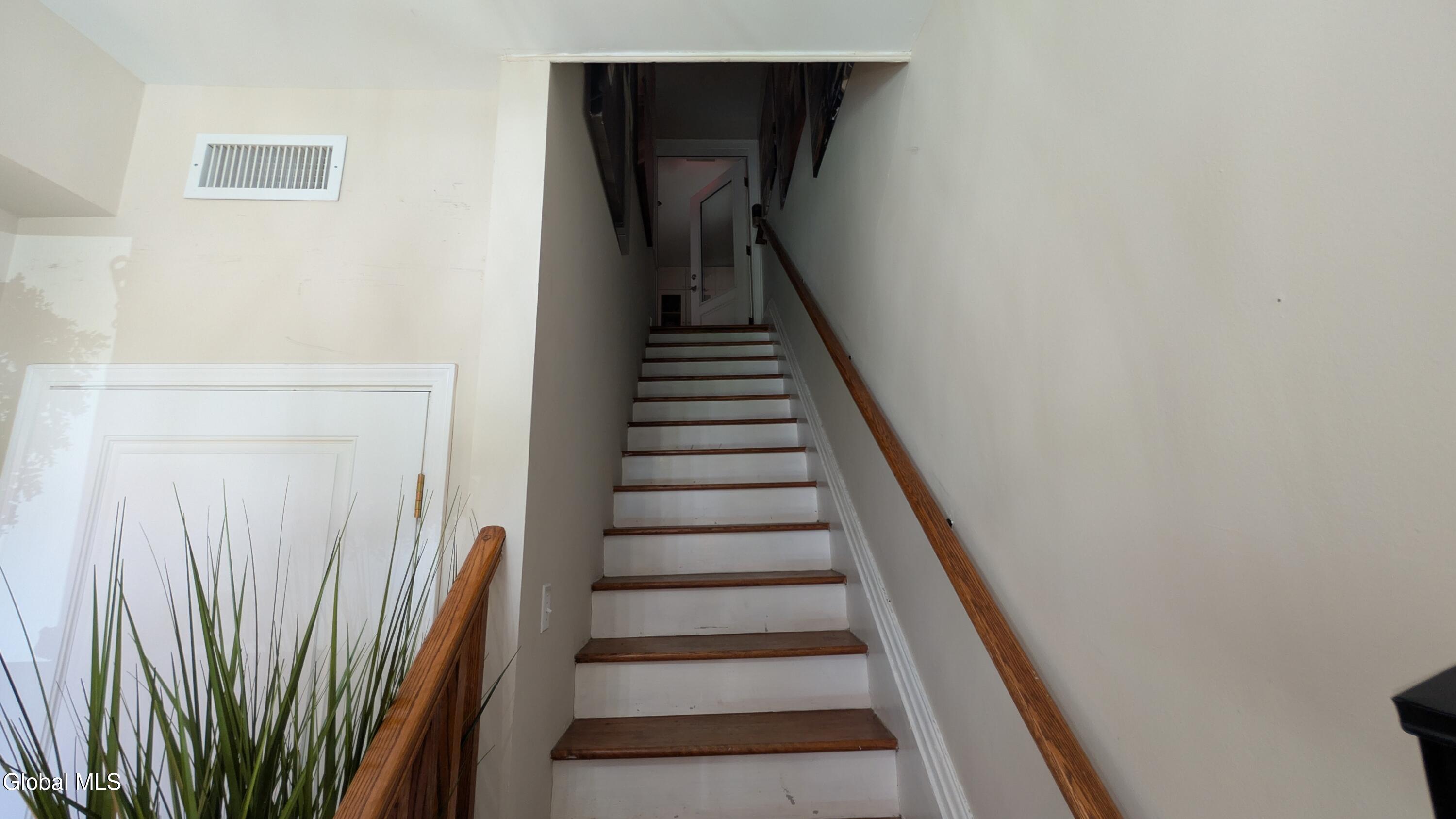 489 Broadway Saratoga Springs NY 12866