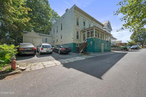319 Speigletown Road Troy NY 12182