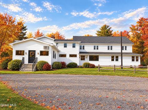 13 Park Ave Extension Hadley NY 12835