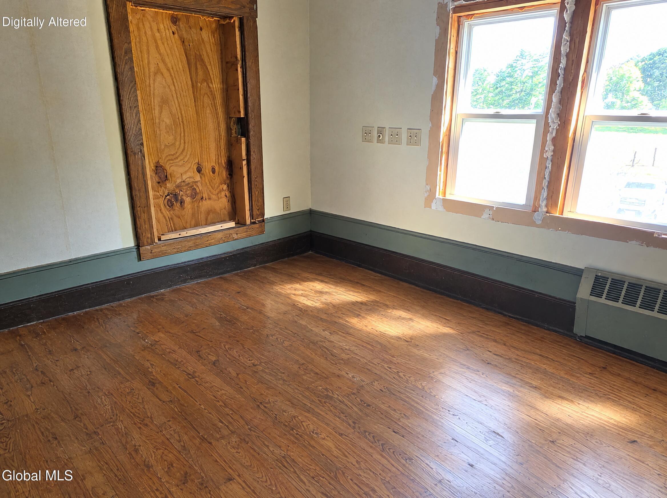 13 Park Ave Extension Hadley NY 12835