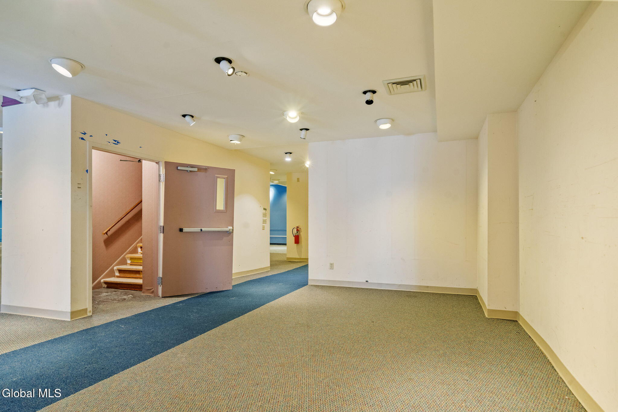 233 Central Avenue Albany NY 12206