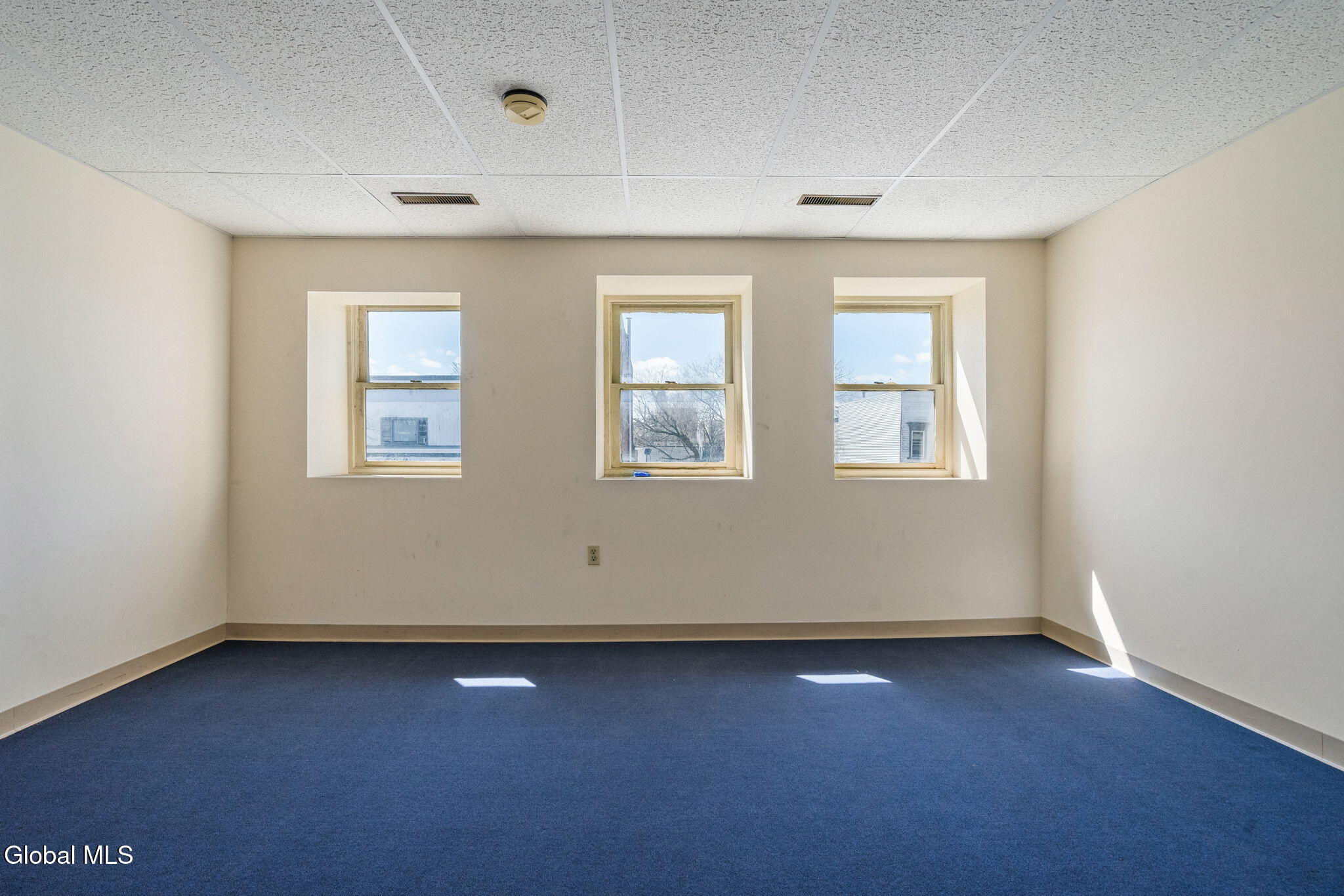 233 Central Avenue Albany NY 12206