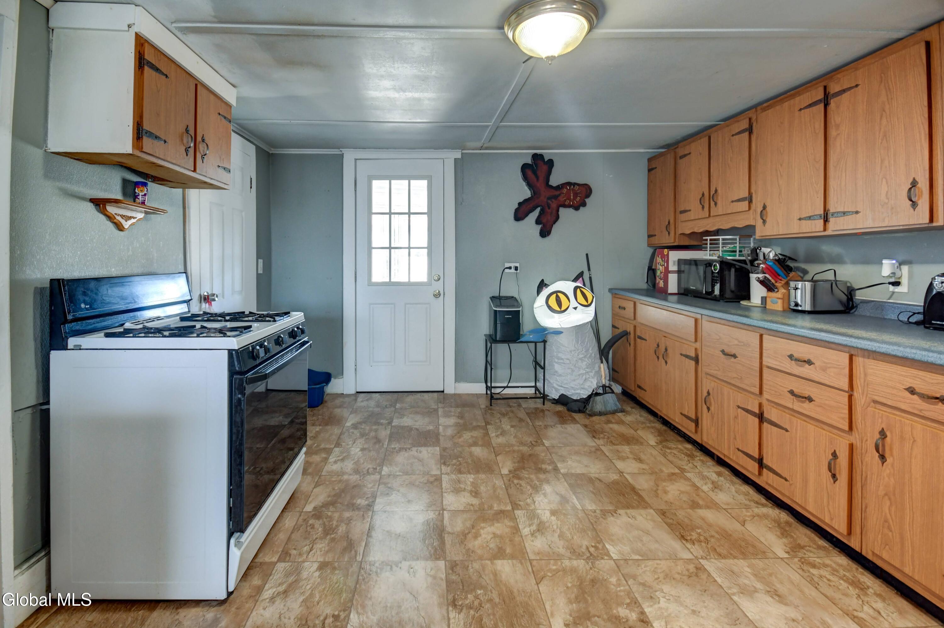 39 Cayadutta Street Johnstown NY 12095