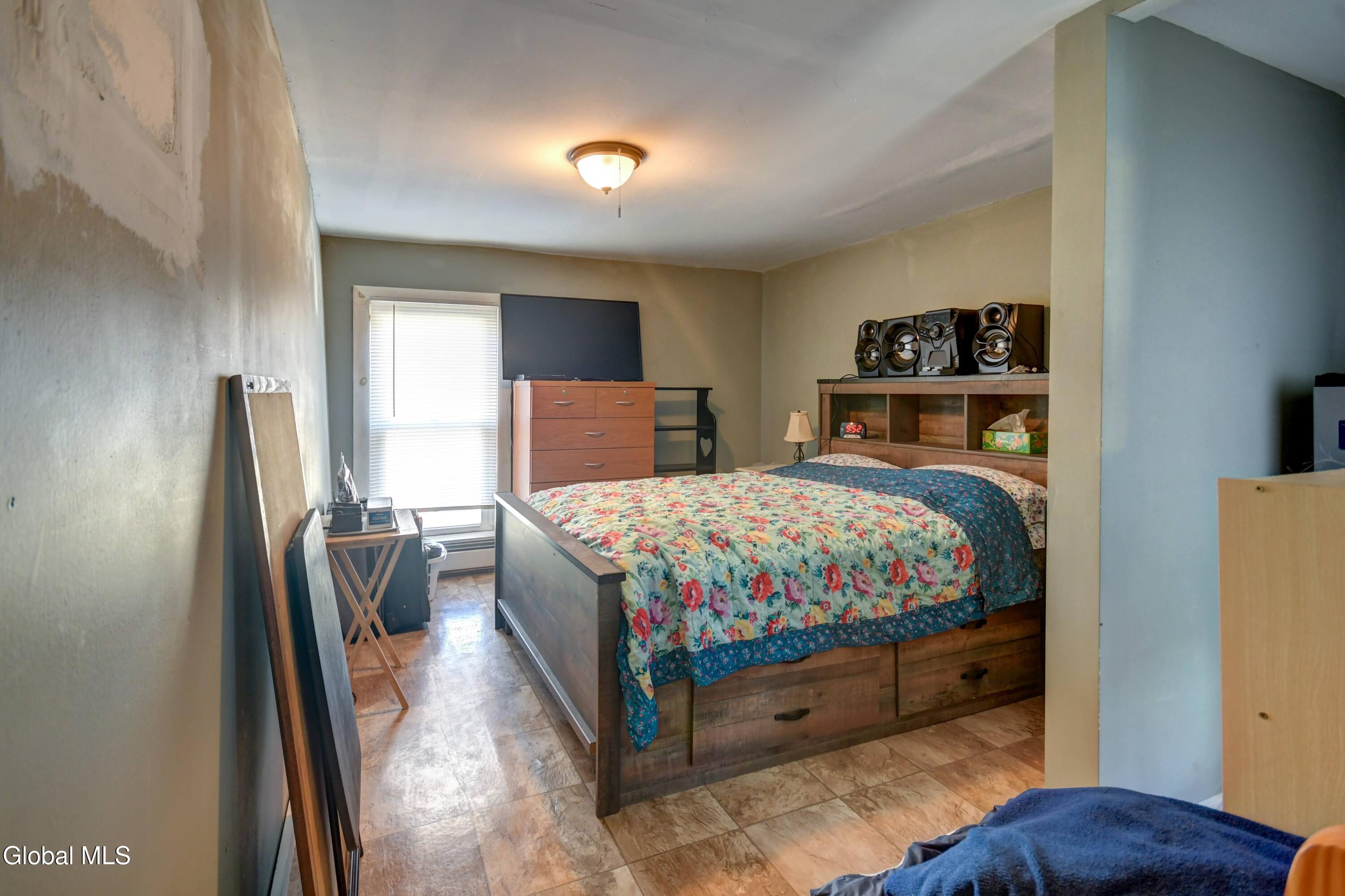 39 Cayadutta Street Johnstown NY 12095
