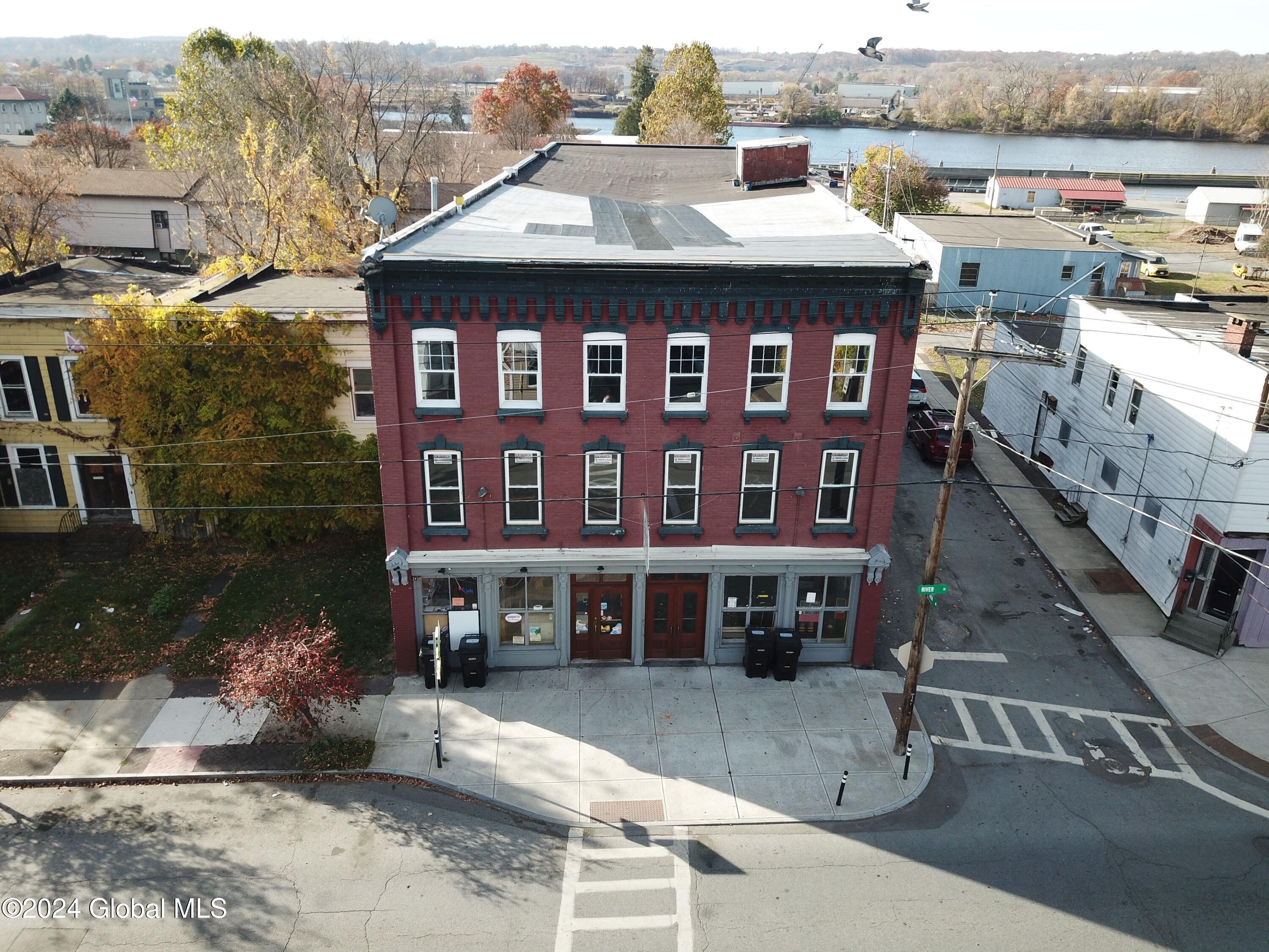 867-869 River Street Troy NY 12180