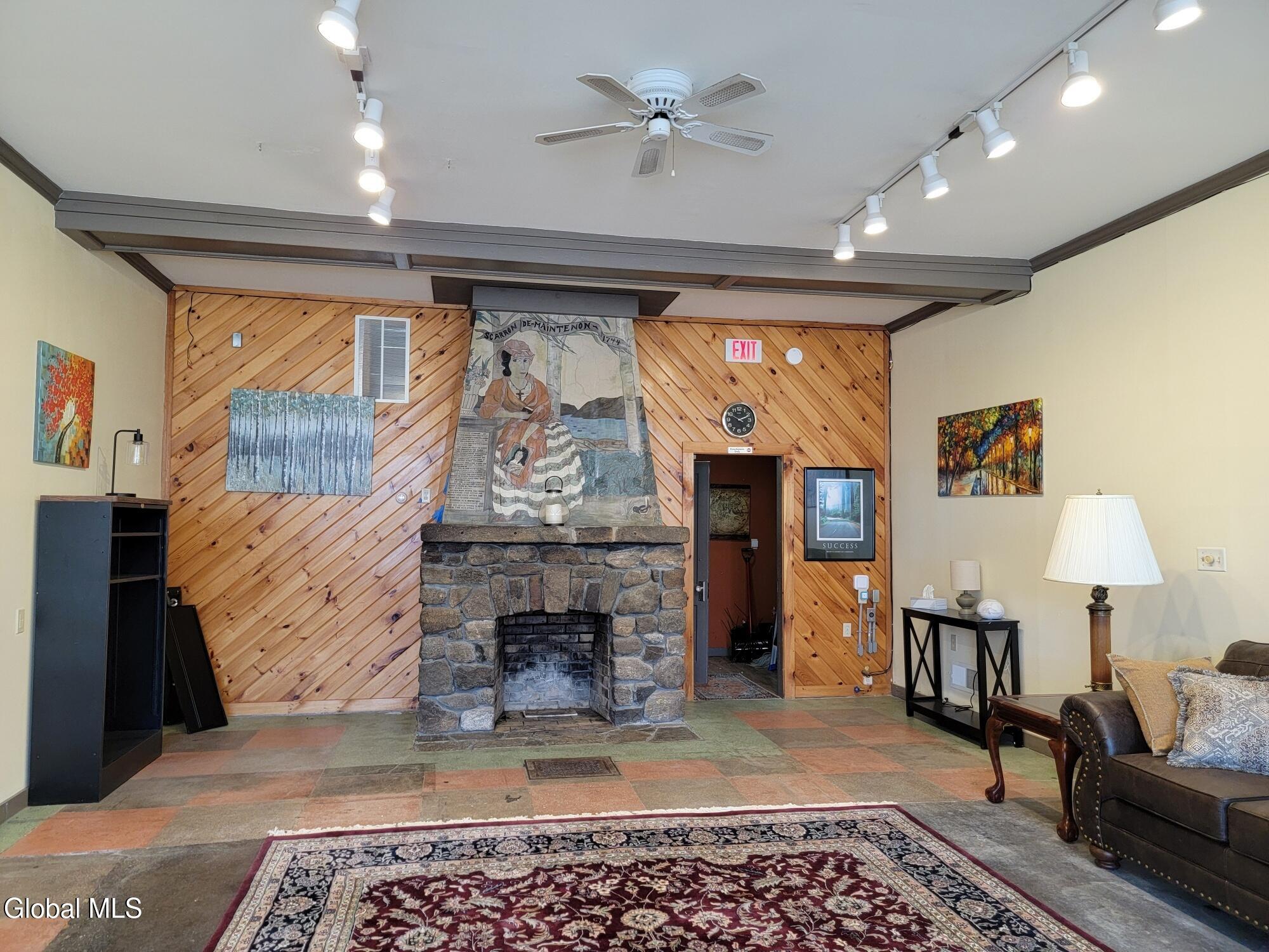 1069 Us Route 9 Schroon Lake NY 12870
