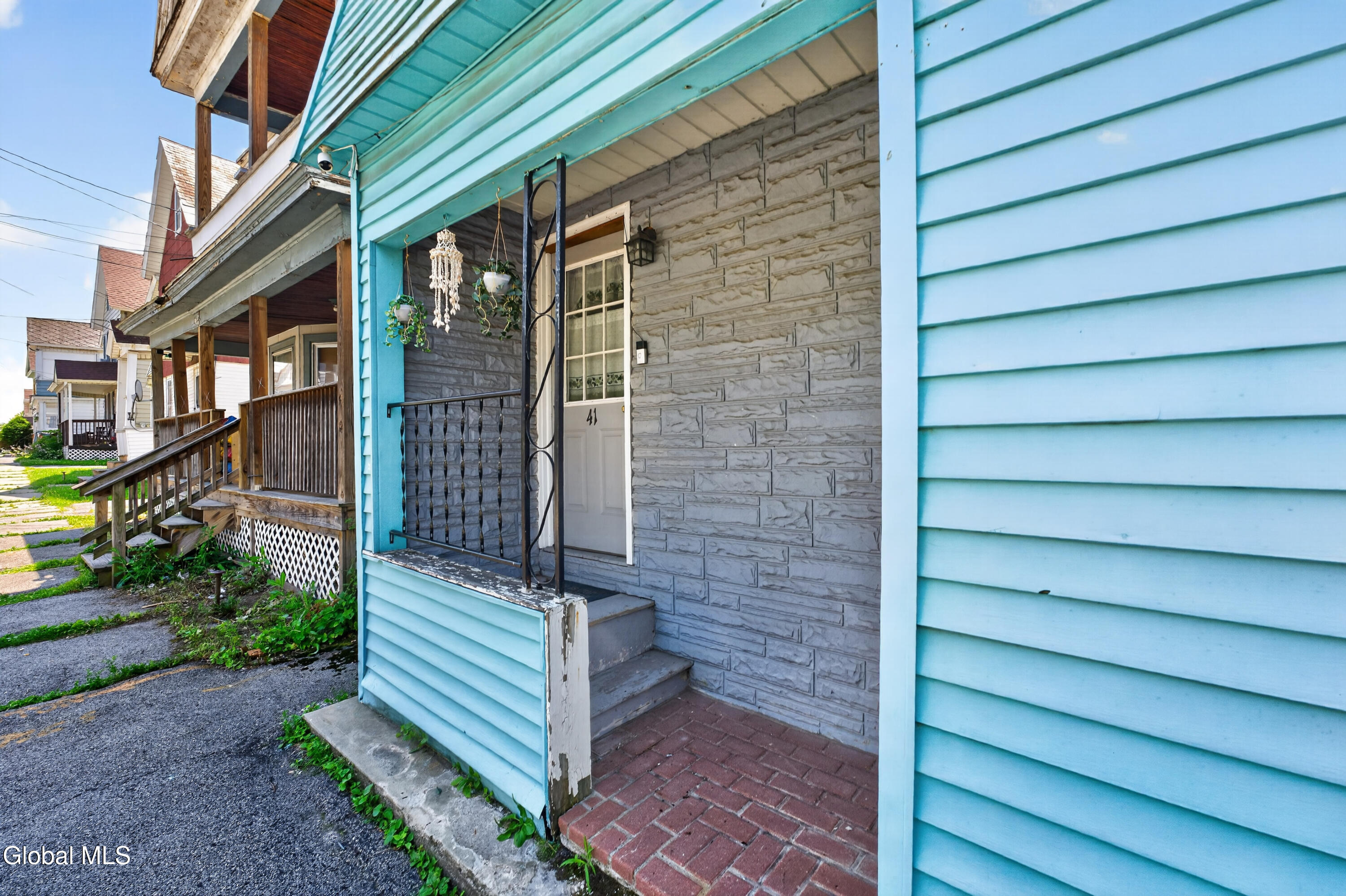 41 Chestnut Street Amsterdam NY 12010