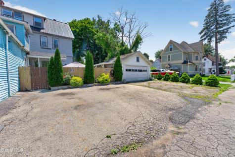 41 Chestnut Street Amsterdam NY 12010