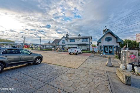 671 Mariaville Road Schenectady NY 12306