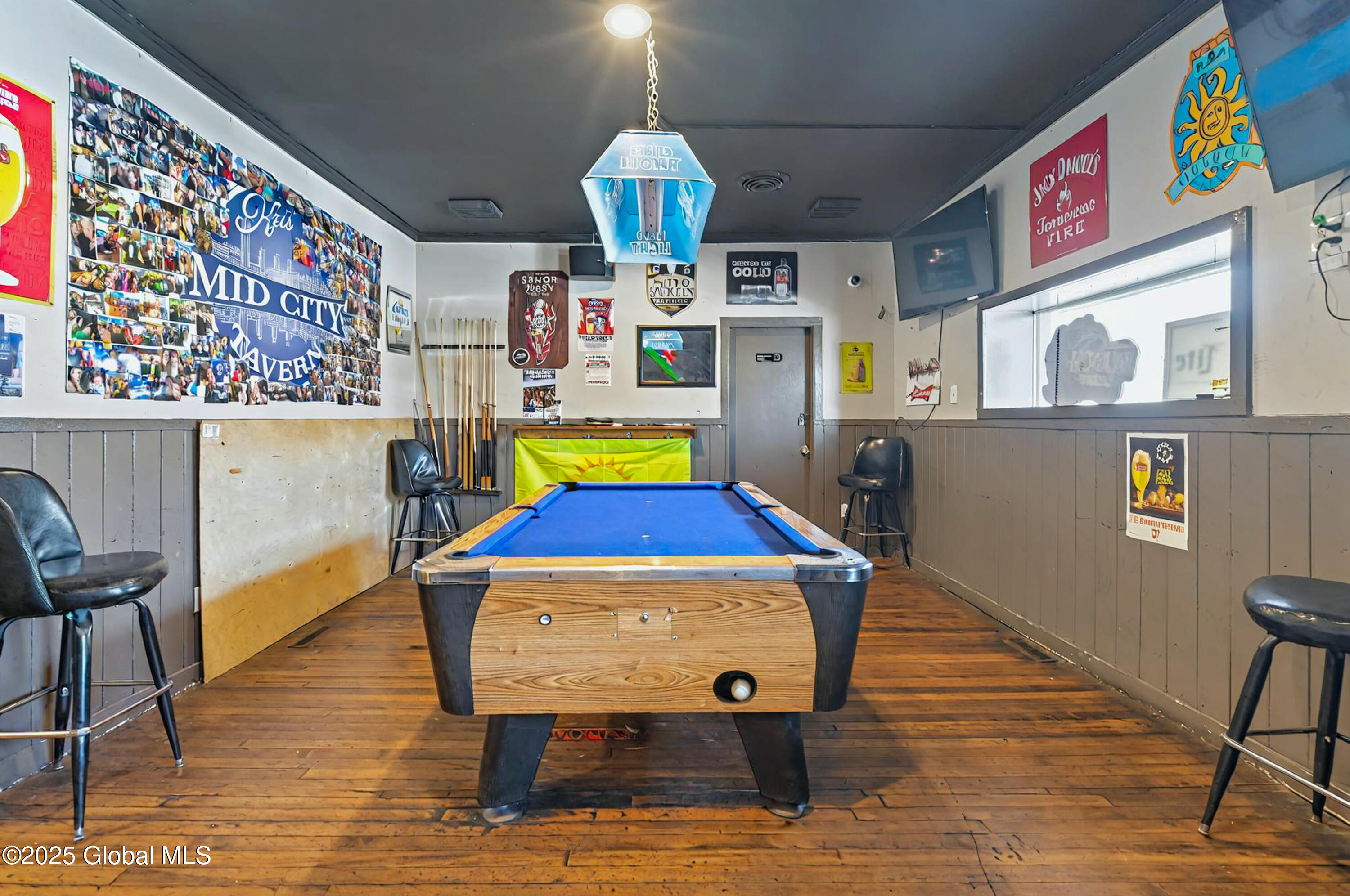 327 Broadway Menands NY 12204