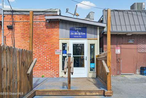 327 Broadway Menands NY 12204