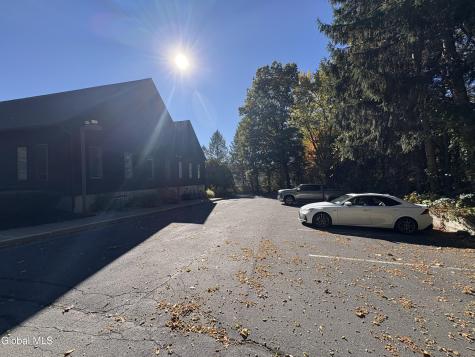 4 Chelsea Place Clifton Park NY 12065